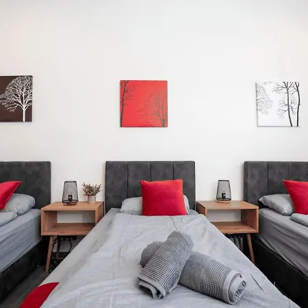 Livemore24 - 3 In Hoch Wlan - Smart-tv - 24-7 Check-in Und Kueche