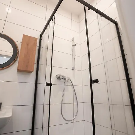 Appartement Livemore24 - 3 In Hoch Wlan - Smart-tv - 24-7 Check-in Und Kueche