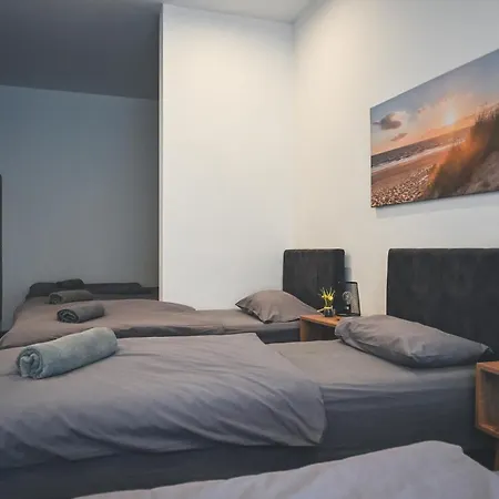 아파트 Livemore24 - 3 In Hoch Wlan - Smart-tv - 24-7 Check-in Und Kueche 레클링하우젠