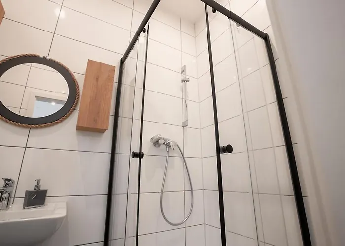 Appartement Livemore24 - 3 In Hoch Wlan - Smart-tv - 24-7 Check-in Und Kueche