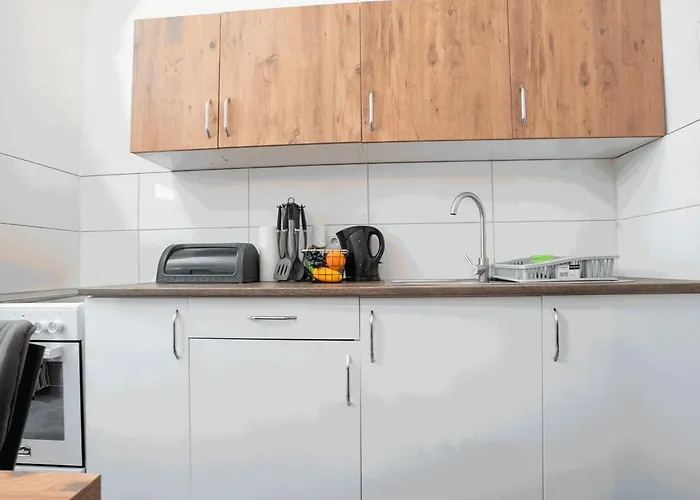Livemore24 - 3 In Hoch Wlan - Smart-tv - 24-7 Check-in Und Kueche Appartement